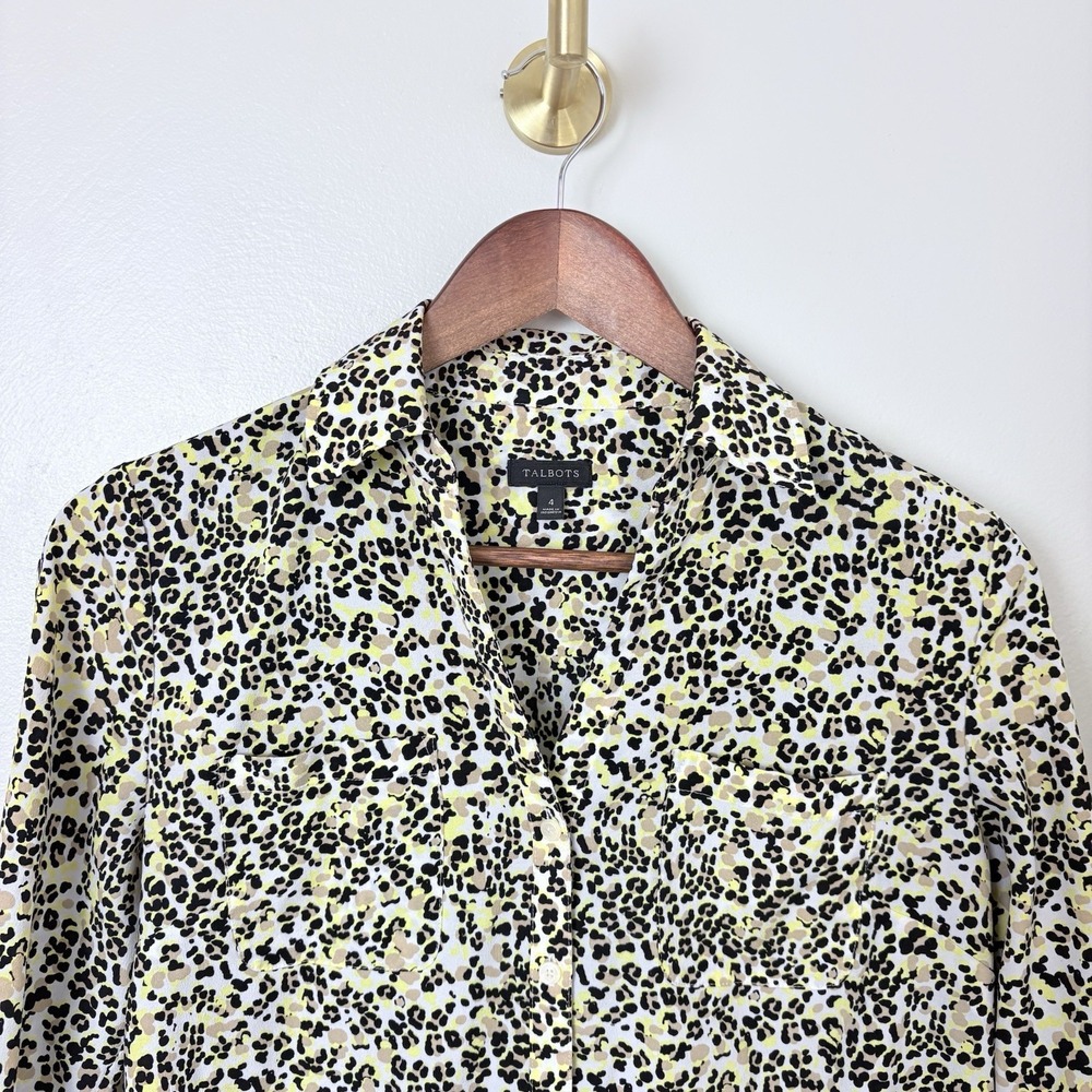 Talbots 2010s Womens 4 Small Button Up Shirt Lime Leopard Cheetah Neutral Office